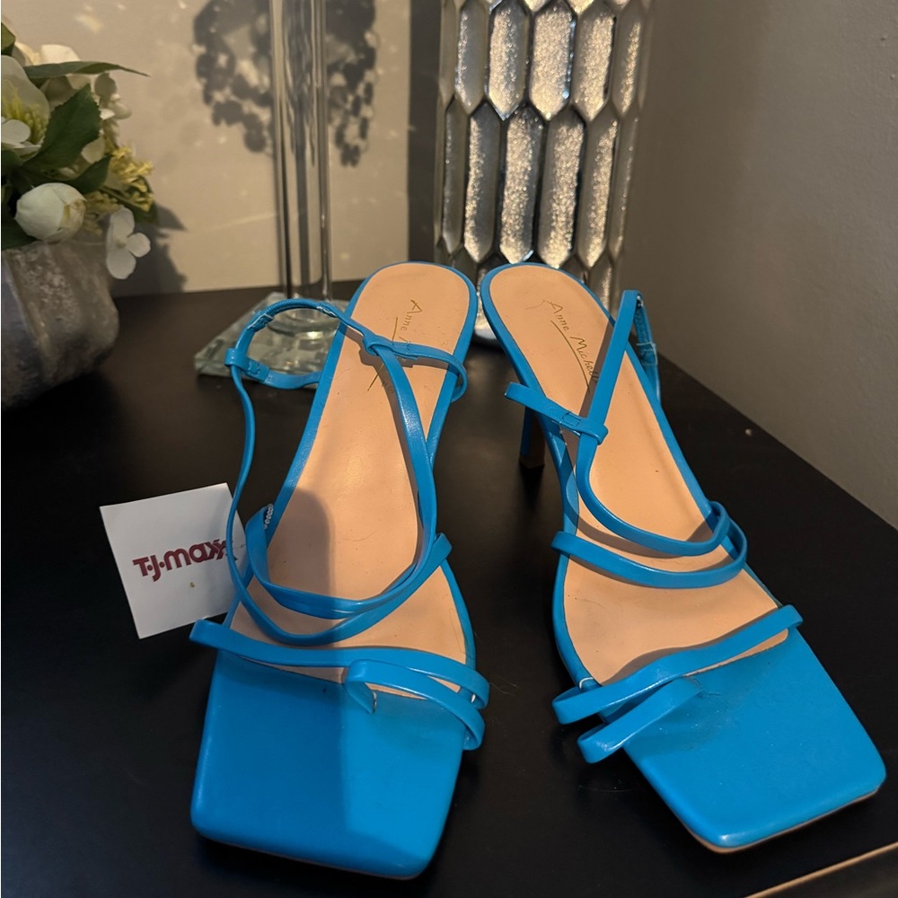 NWT Bright Blue Women’s Heels TJ Max brand